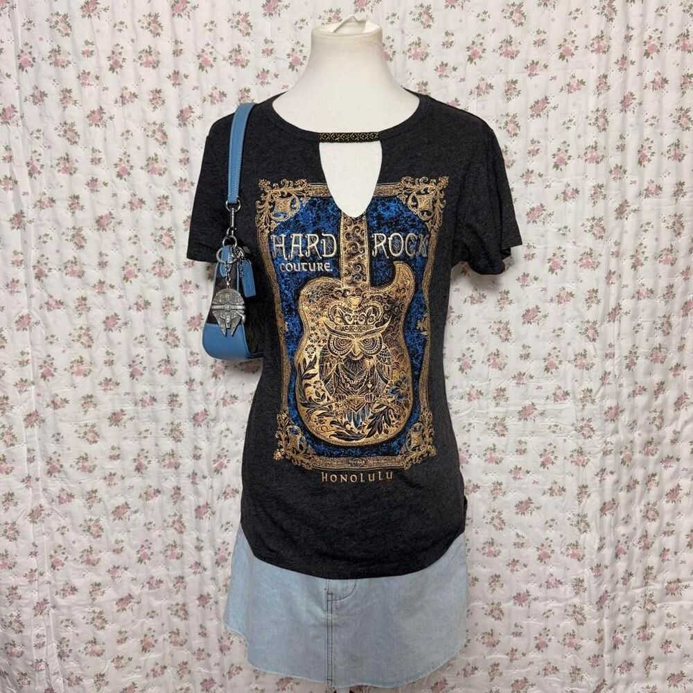 Hard Rock Cafe Honolulu T Shirt Studded Neck Detail Graphic Tee Women’s M